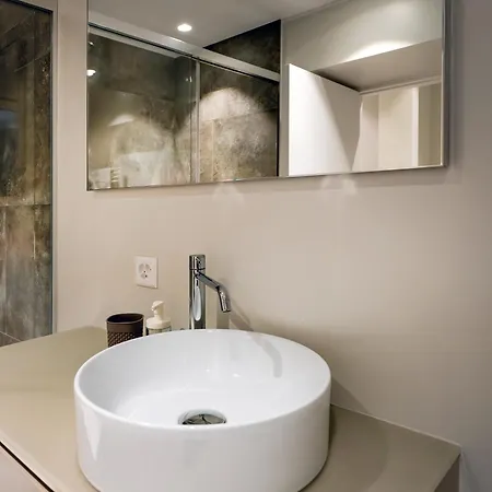 Music 2 - Light And Shadows 3 - Estival 4 - Blues 5