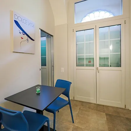 Music 2 - Light And Shadows 3 - Estival 4 - Blues 5 * Muralto